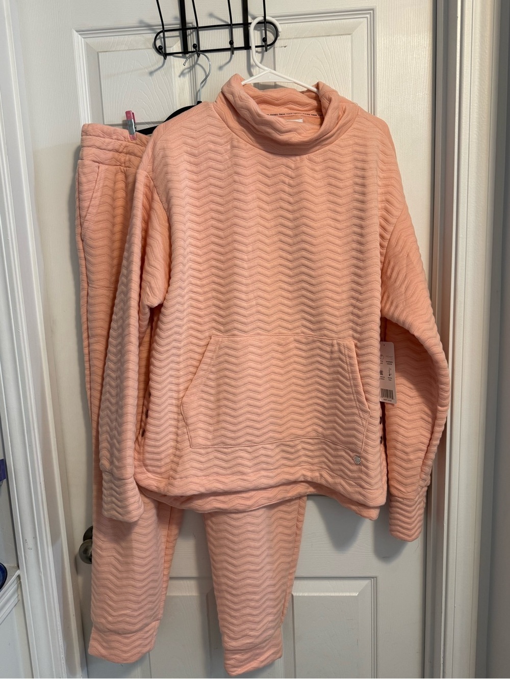 Women’s Jones New York Cozy Peach Quilted Lounge Set - Top & Pants